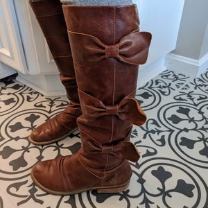 Rare Anthropologie Bow Tied Beauty boots Lucky Penny 9